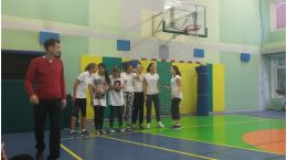 Поздравляем девушек 8"А" и 8"В" классов с 1 местом в районных соревнованиях по волейболу!